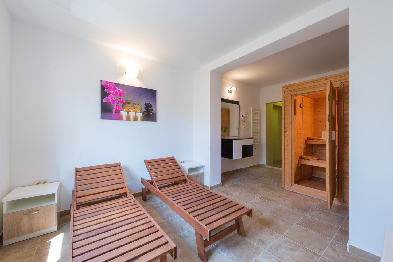 Elena 2 Apartment